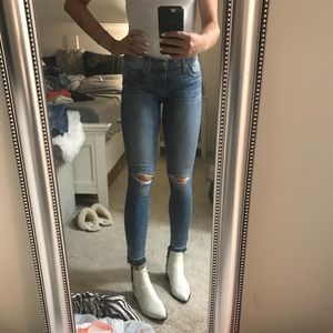 Joe’s Jeans size 28 mid-rise distressed